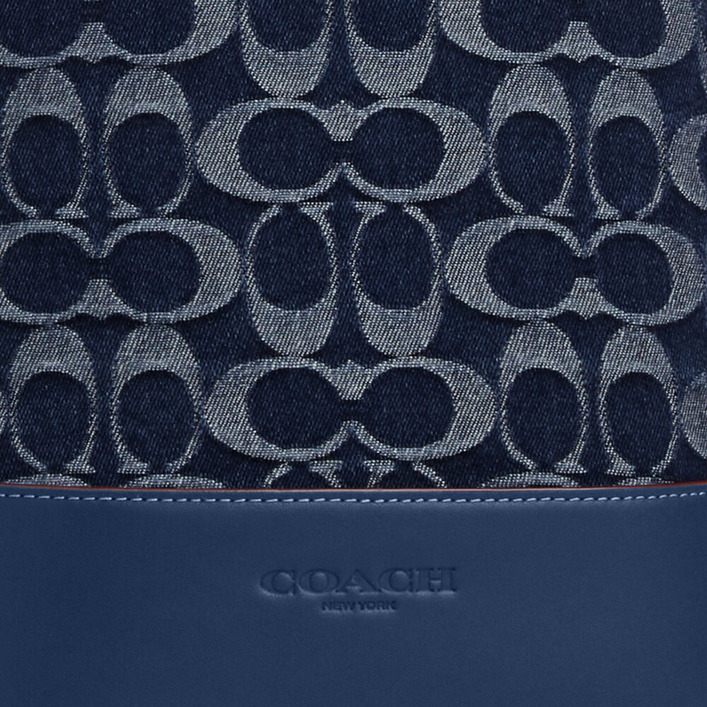 Coach  Dominic Sling Pack In Signature Denim - Picture 2 of 3